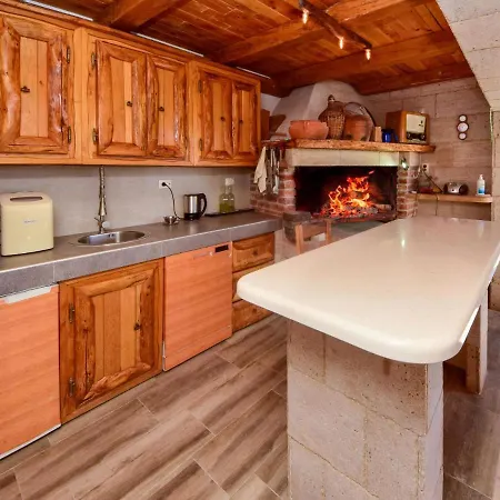 Andjelka-4 By Interhome 特罗吉尔