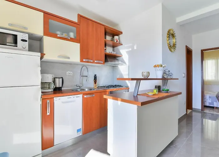 Appartement Andjelka-4 By Interhome